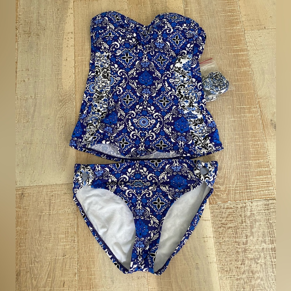NWOT Liz Claiborne Tankini 2 Piece Bathing Suit Sz. 6